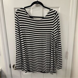Women’s Gap Large Long Sleeve Shirt